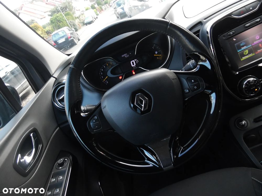 Renault Captur - 32