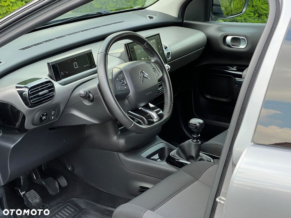 Citroën C4 Cactus 1.2 PureTech Shine Edition S&S - 15