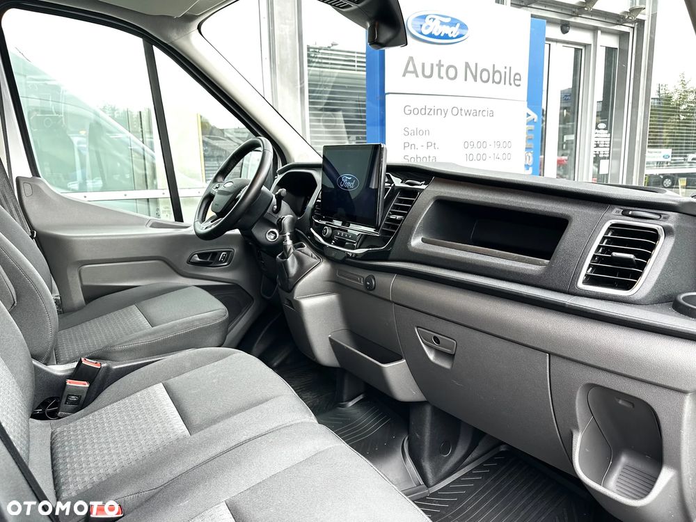 Ford Transit - 13