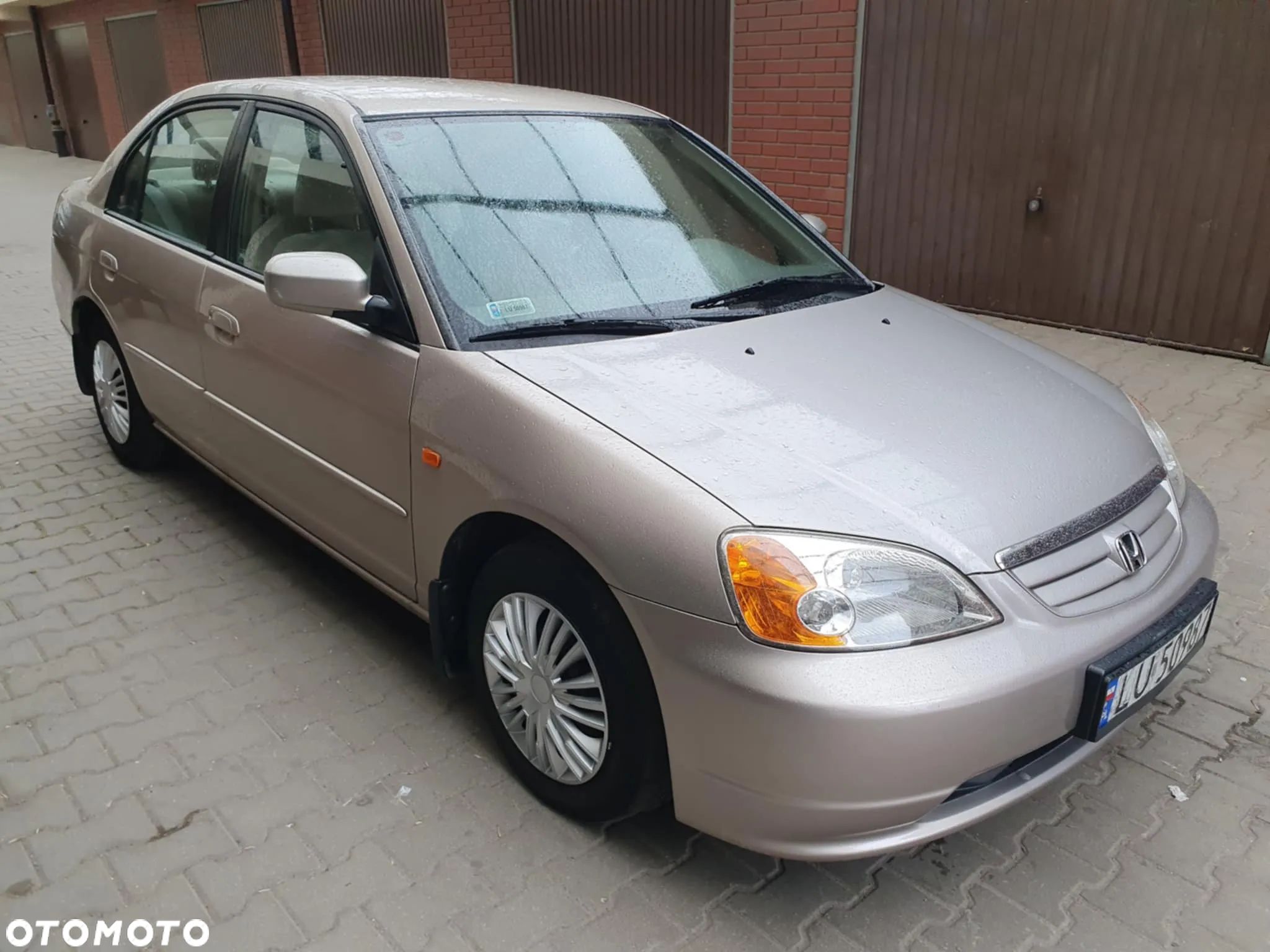 Honda Civic 1.6i LS - 1