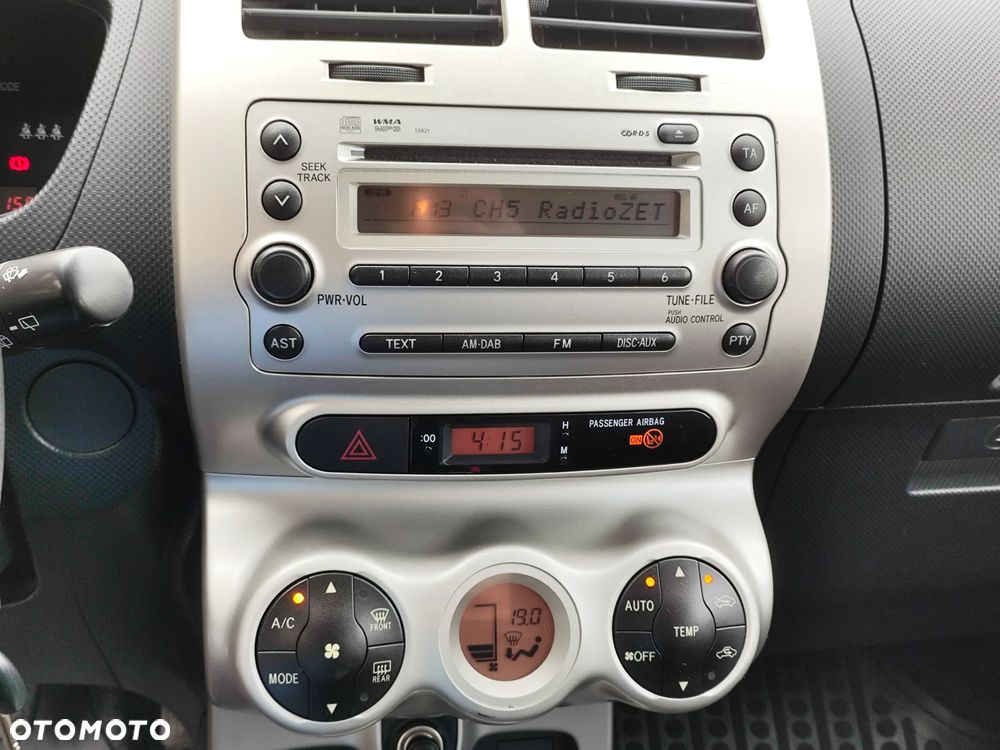 Toyota Urban Cruiser 1.33 Sol - 14