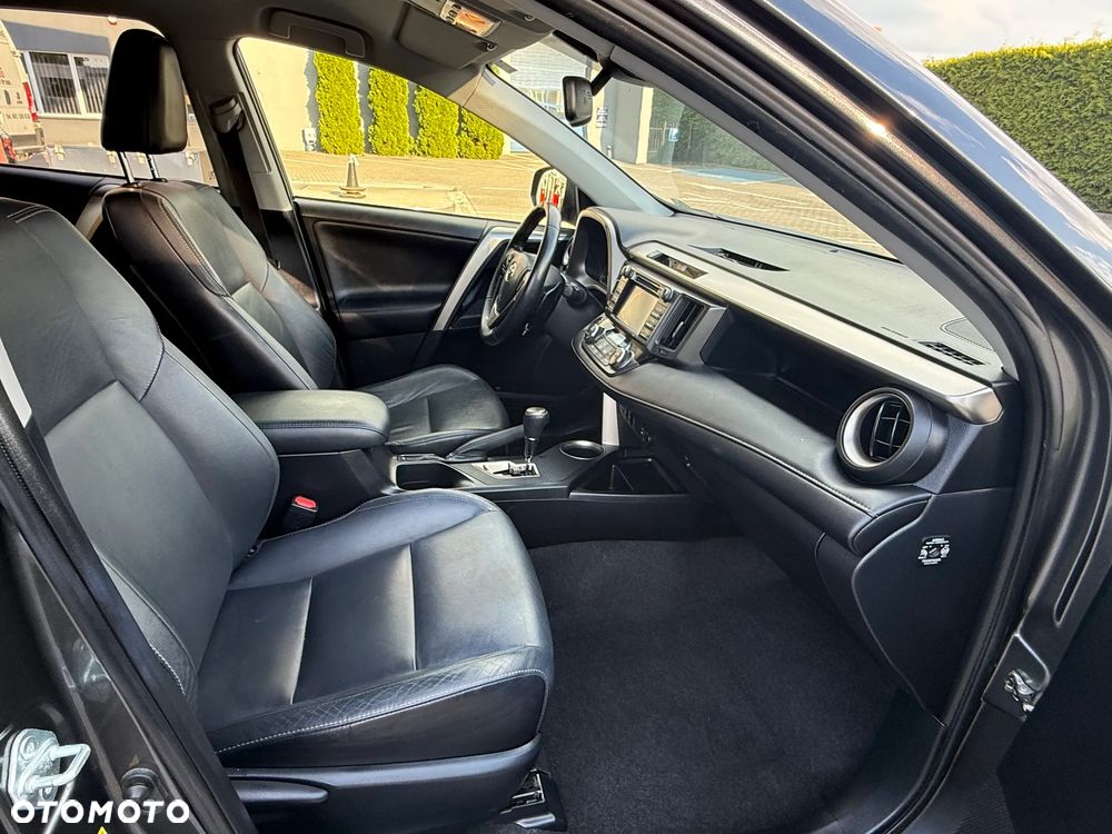 Toyota RAV4 - 17