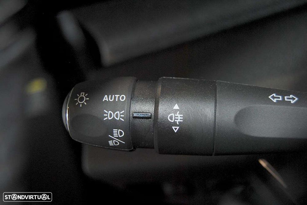 Peugeot 308 SW 1.5 BlueHDi Allure Pack EAT8 - 29