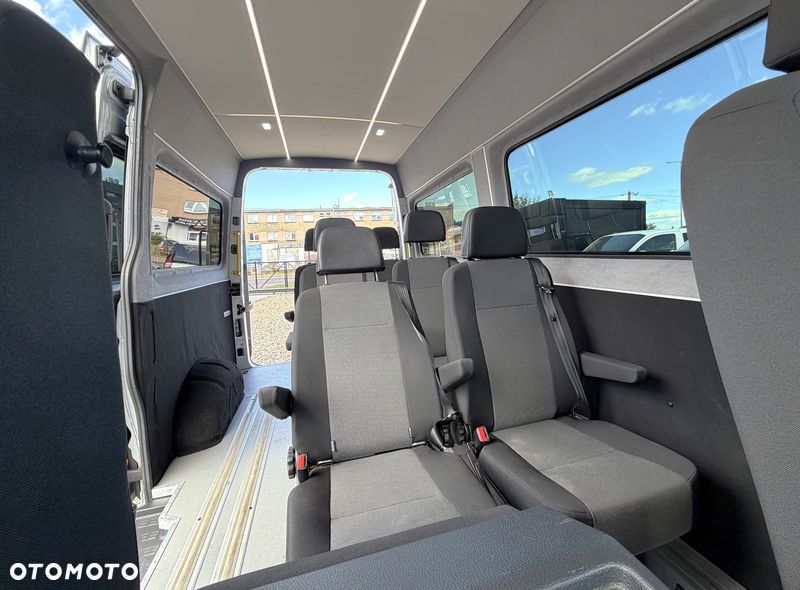 Volkswagen Crafter - 13