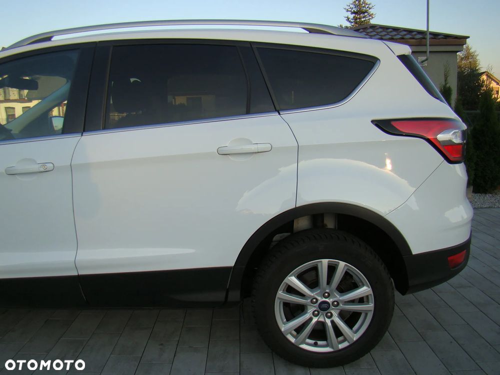 Ford Kuga 1.5 EcoBoost TITANIUM - 8