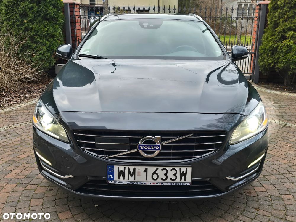 Volvo V60 D6 AWD Plug-in Hybrid Summum - 9