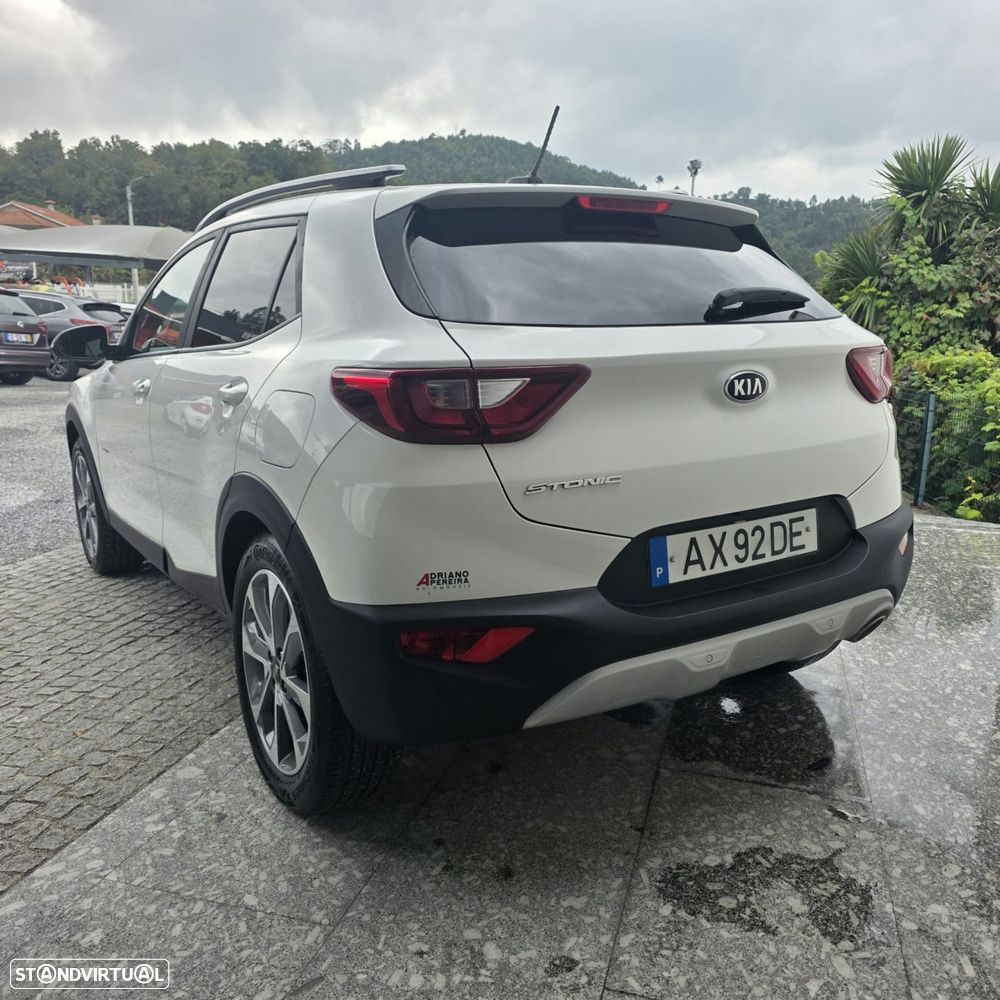 Kia Stonic - 4