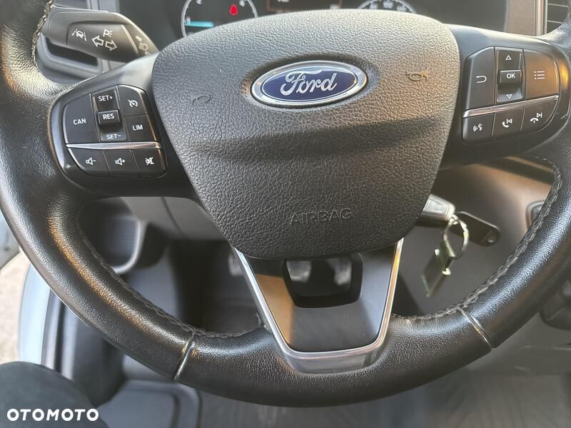 Ford Transit - 13