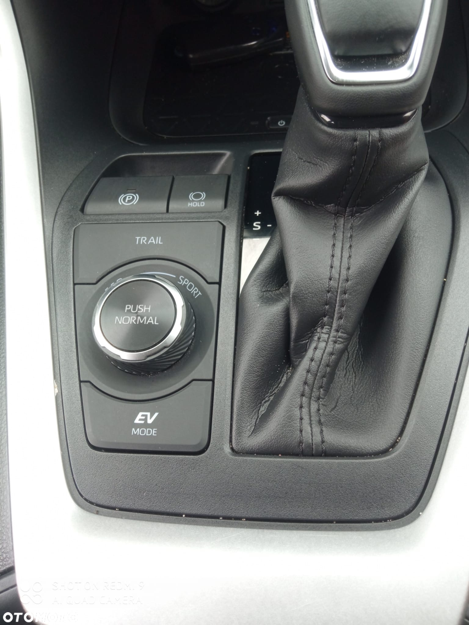 Toyota RAV4 - 9