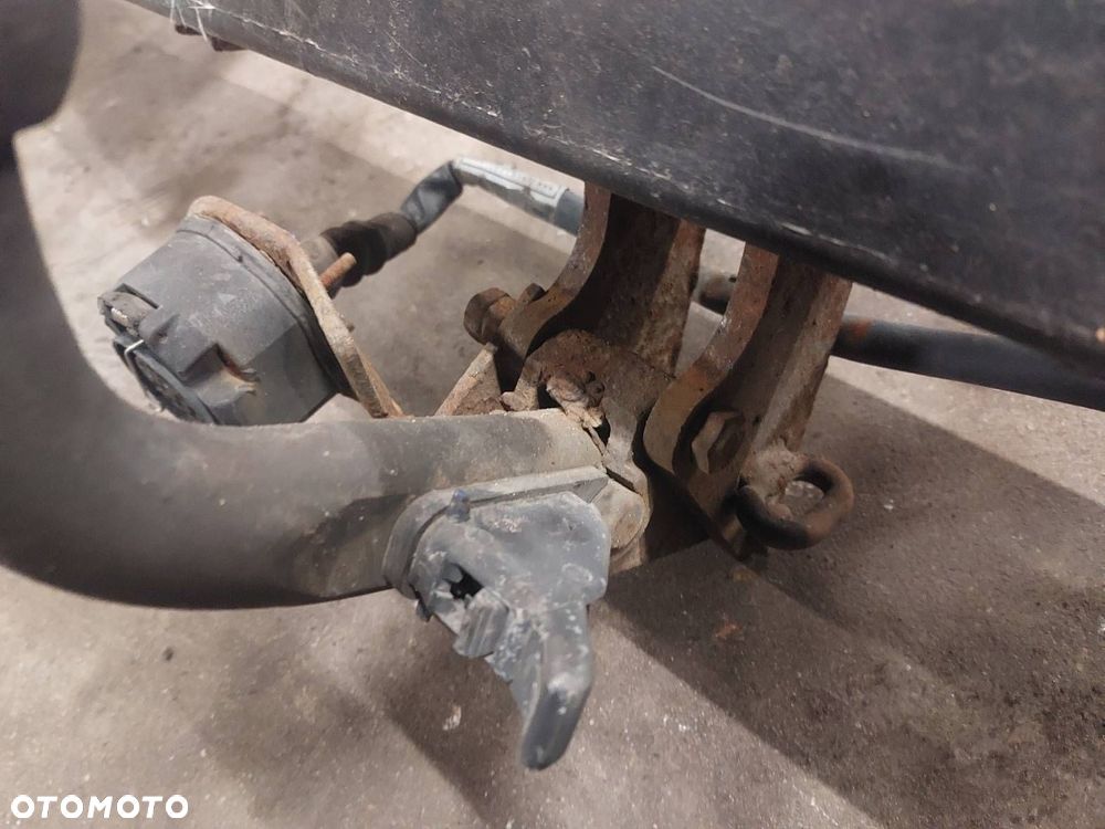 HAK HOLOWNICZY + TABLICZKA KIA CARNIVAL I LIFT - 4