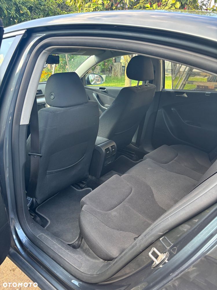 Volkswagen Passat 1.8 TSI Comfortline - 9