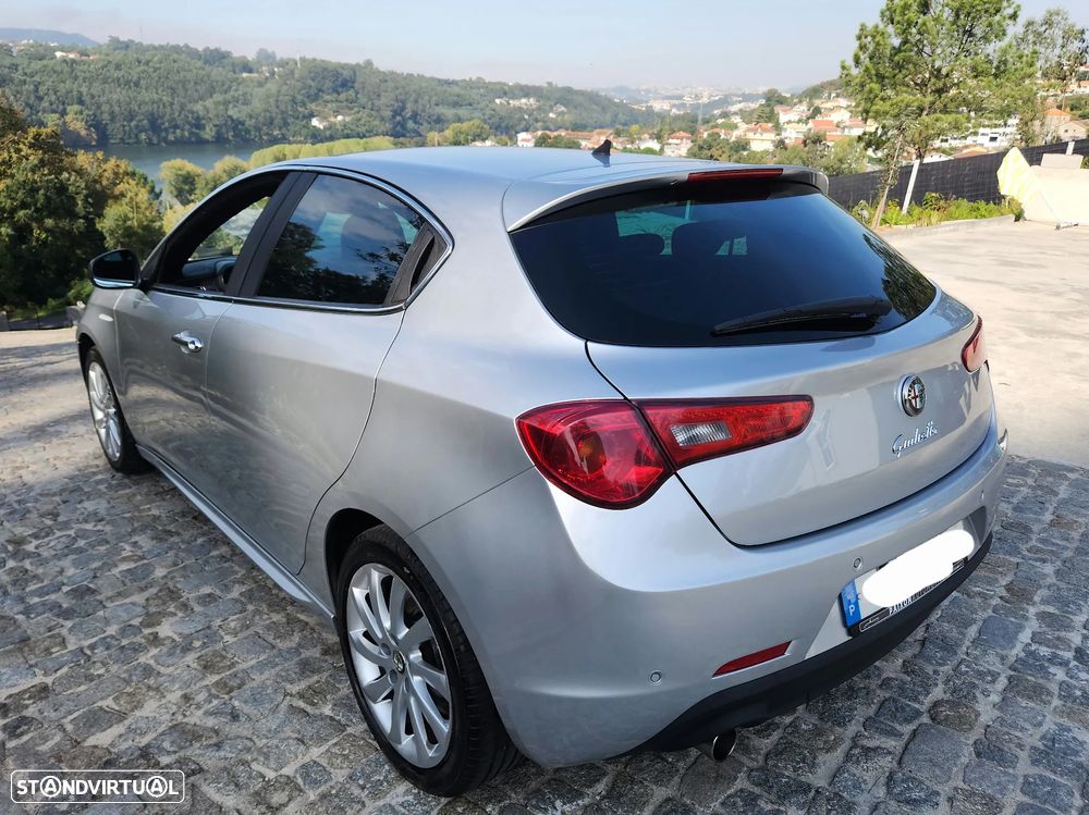 Alfa Romeo Giulietta 1.6 JTDm Veloce - 15