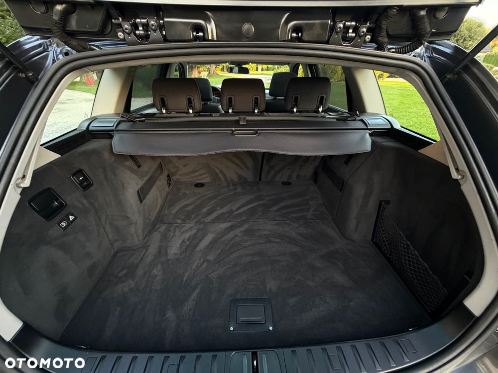 BMW Seria 3 320d - 15