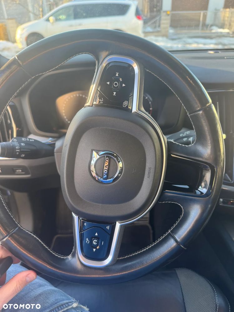 Volvo V60 B4 D R-Design - 14