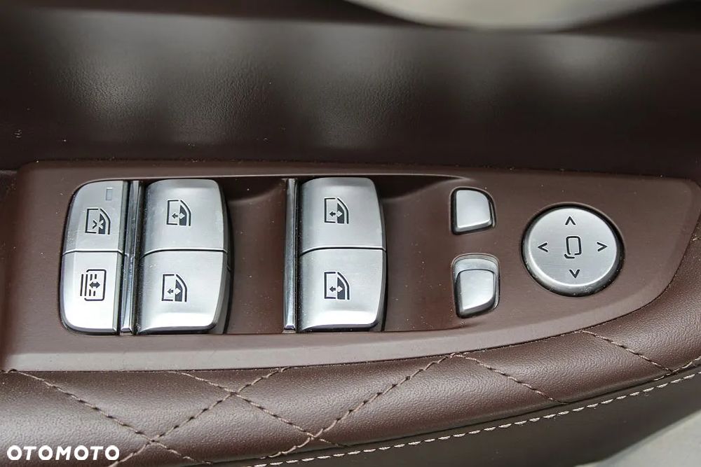 BMW Seria 7 M760Li xDrive - 11