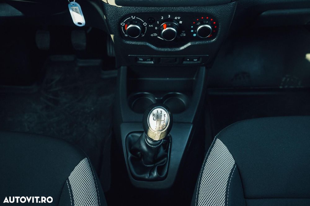 Dacia Lodgy 1.5 Blue dCi Stepway - 12