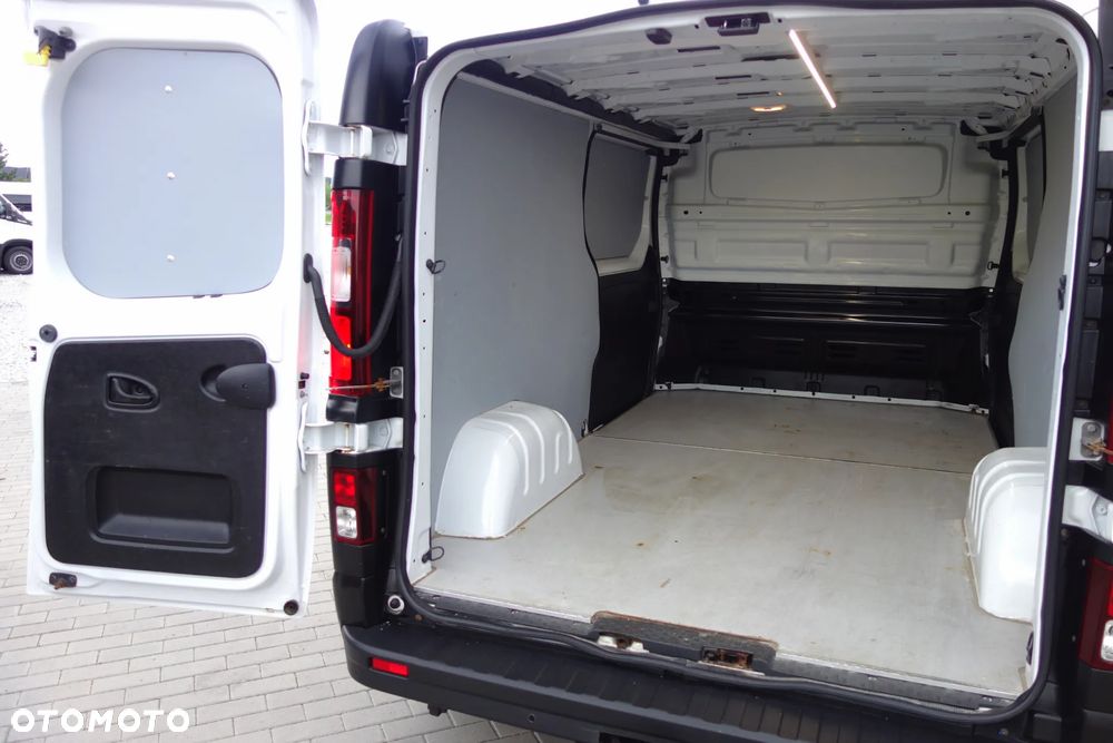 Renault Trafic Long  2.0 DCI 120 KM Klima Kamera Ledy 2 x Drzwi Boczne - 9
