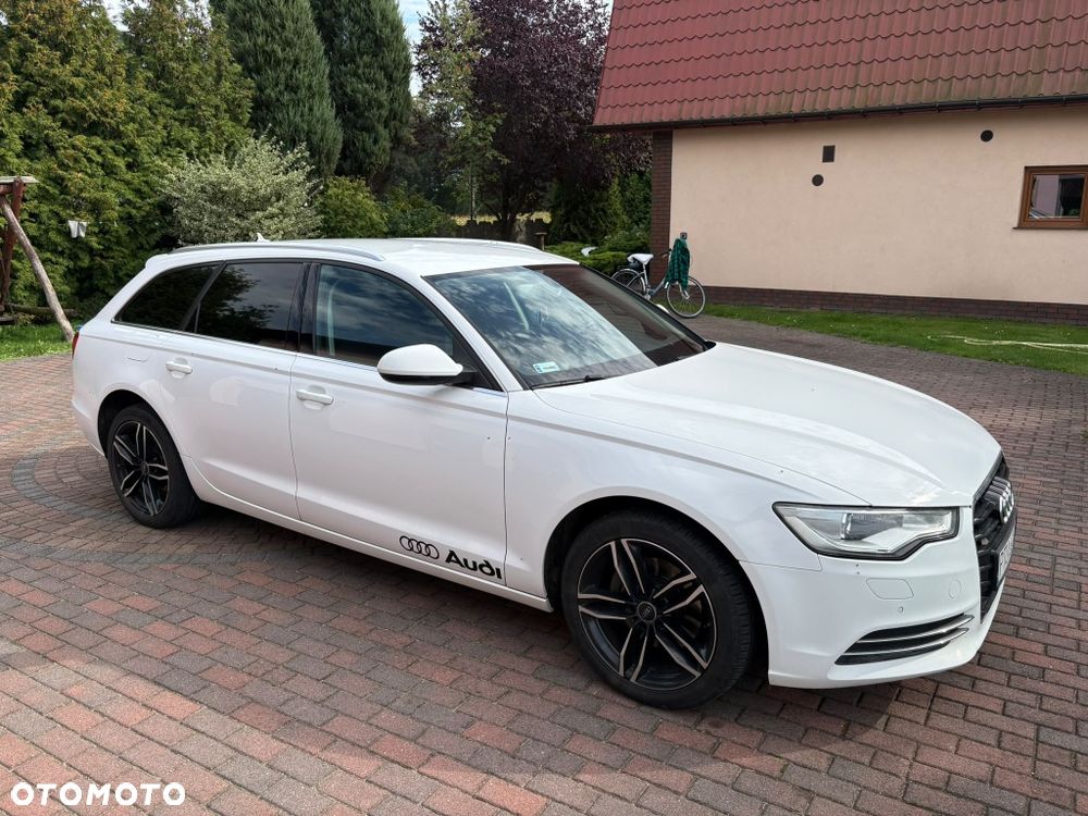 Audi A6 Avant - 1