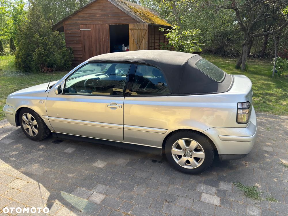 Volkswagen Golf Cabrio 2.0 - 5