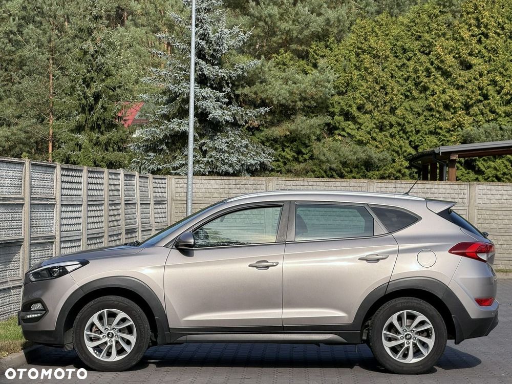 Hyundai Tucson blue 1.7 CRDi 2WD Style - 35
