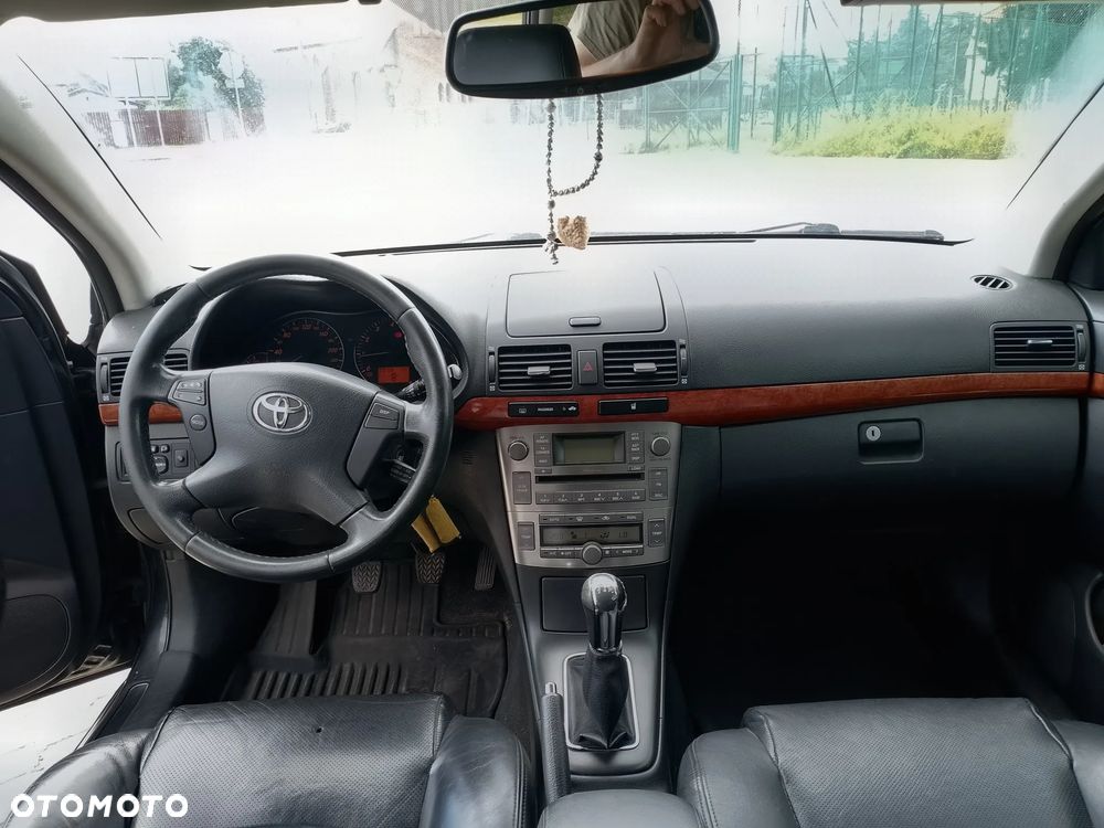 Toyota Avensis 2.0 VVT-i Sol plus - 10