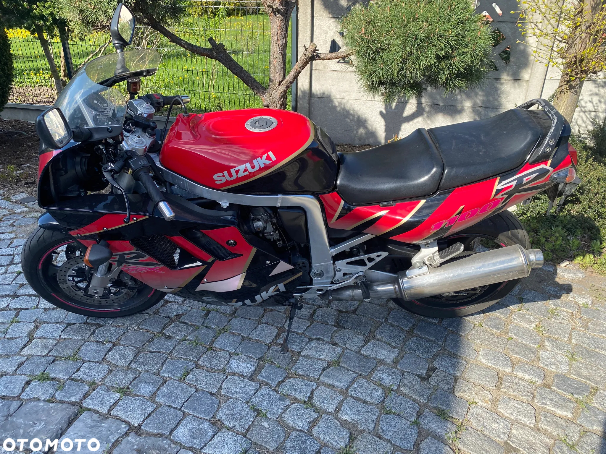 Suzuki GSX-R - 15