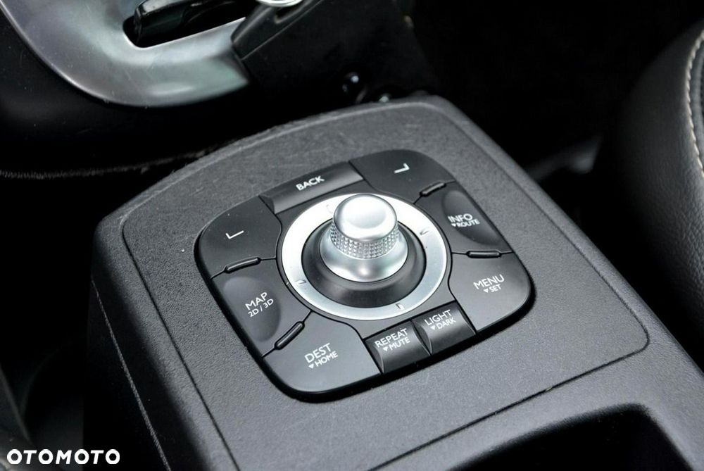 Renault Scenic ENERGY TCe 130 BOSE EDITION - 30