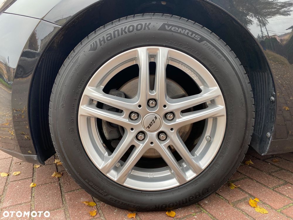 Kia Ceed 1.6 GDI Dream Team Edition - 9