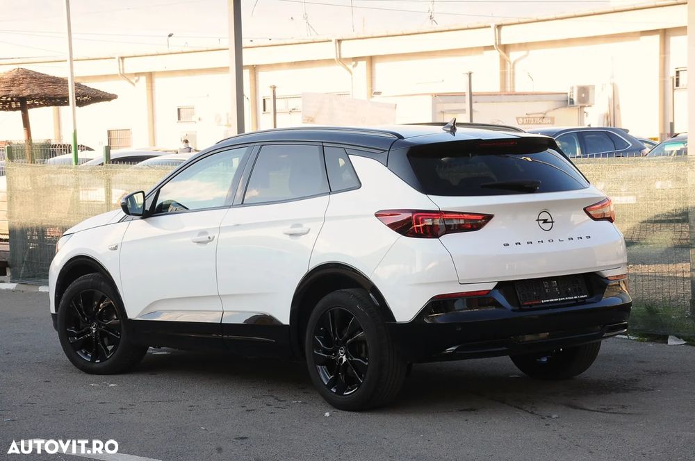 Opel Grandland 1.5 D Automatik Business Elegance - 2