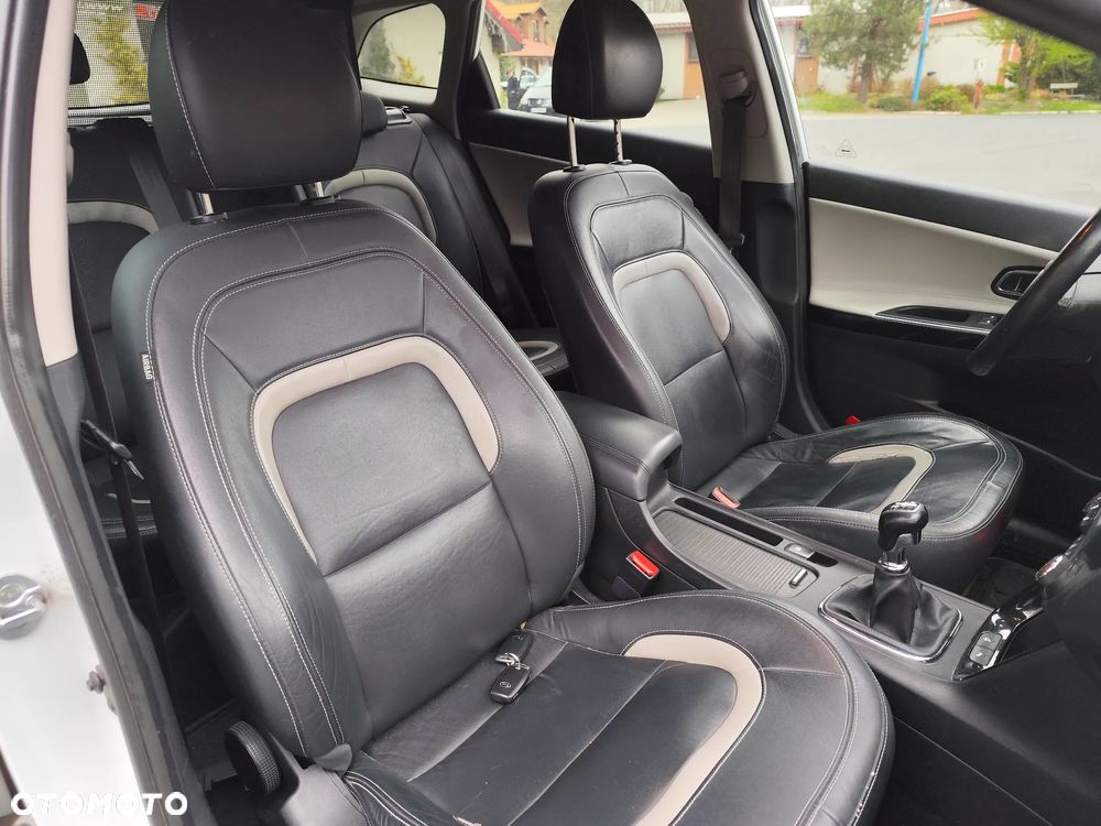 Kia Ceed 1.6 CRDi 128 ISG Dream Team Edition - 12