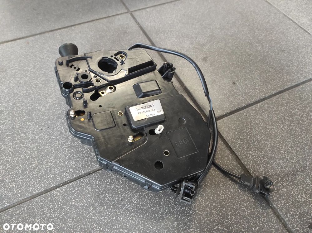 7H0827426P ZAMEK KLAPY TYLNEJ TYŁ VW CADDY 3 04-15R 2K0 2K5 WYSYŁKA !!! - 1