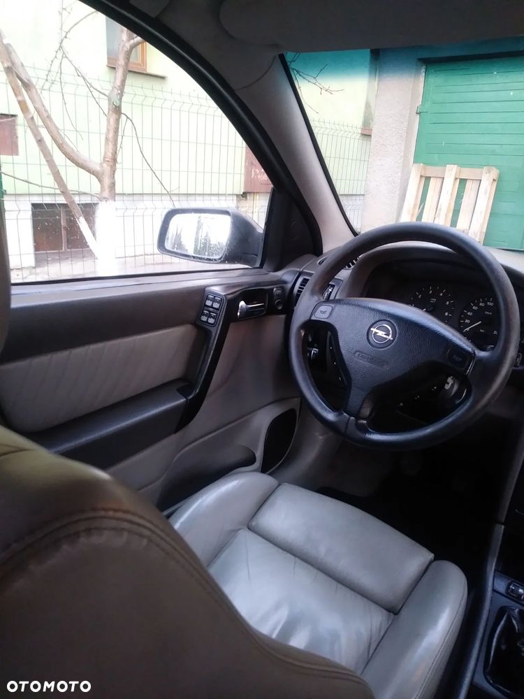 Opel Astra 1.8 Elegance - 6