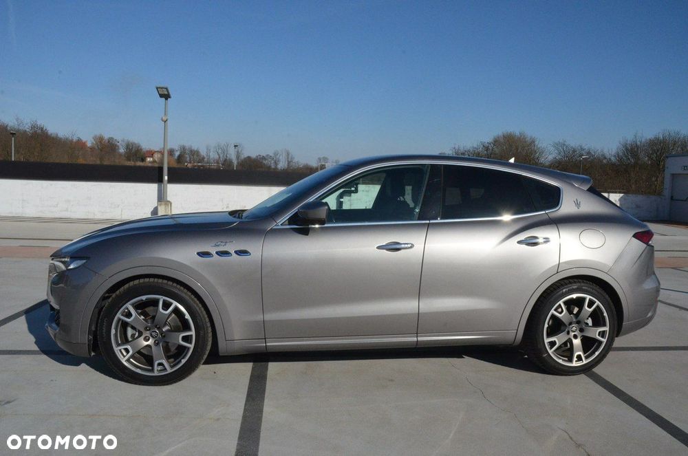 Maserati Levante MHEV Executive - 10