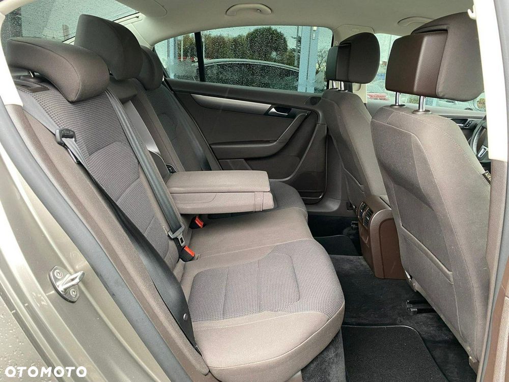 Volkswagen Passat 2.0 TDI Comfortline CityLine - 8