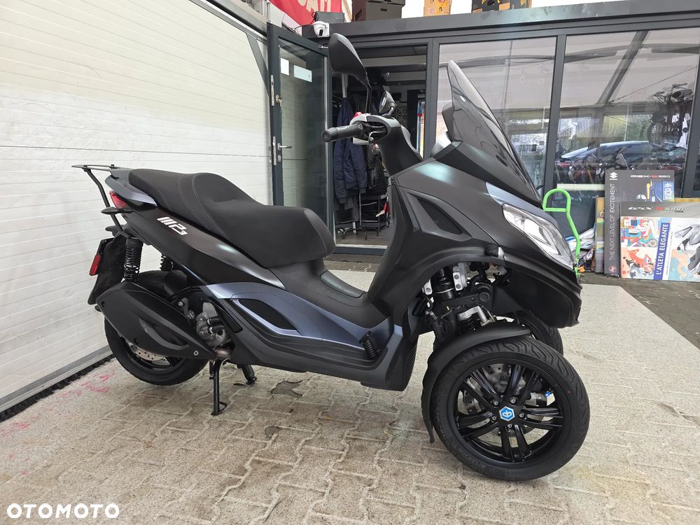 Piaggio MP-3 - 14