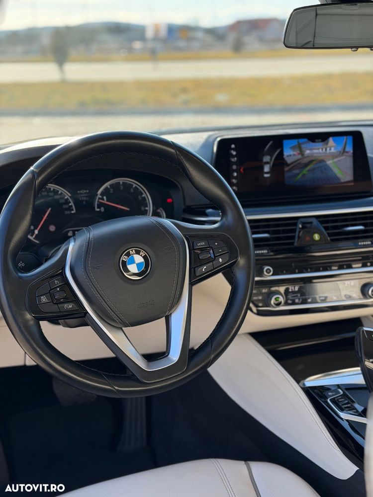 BMW Seria 5 530i xDrive AT - 17