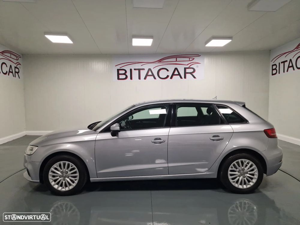 Audi A3 Sportback 1.6 TDI Design - 17