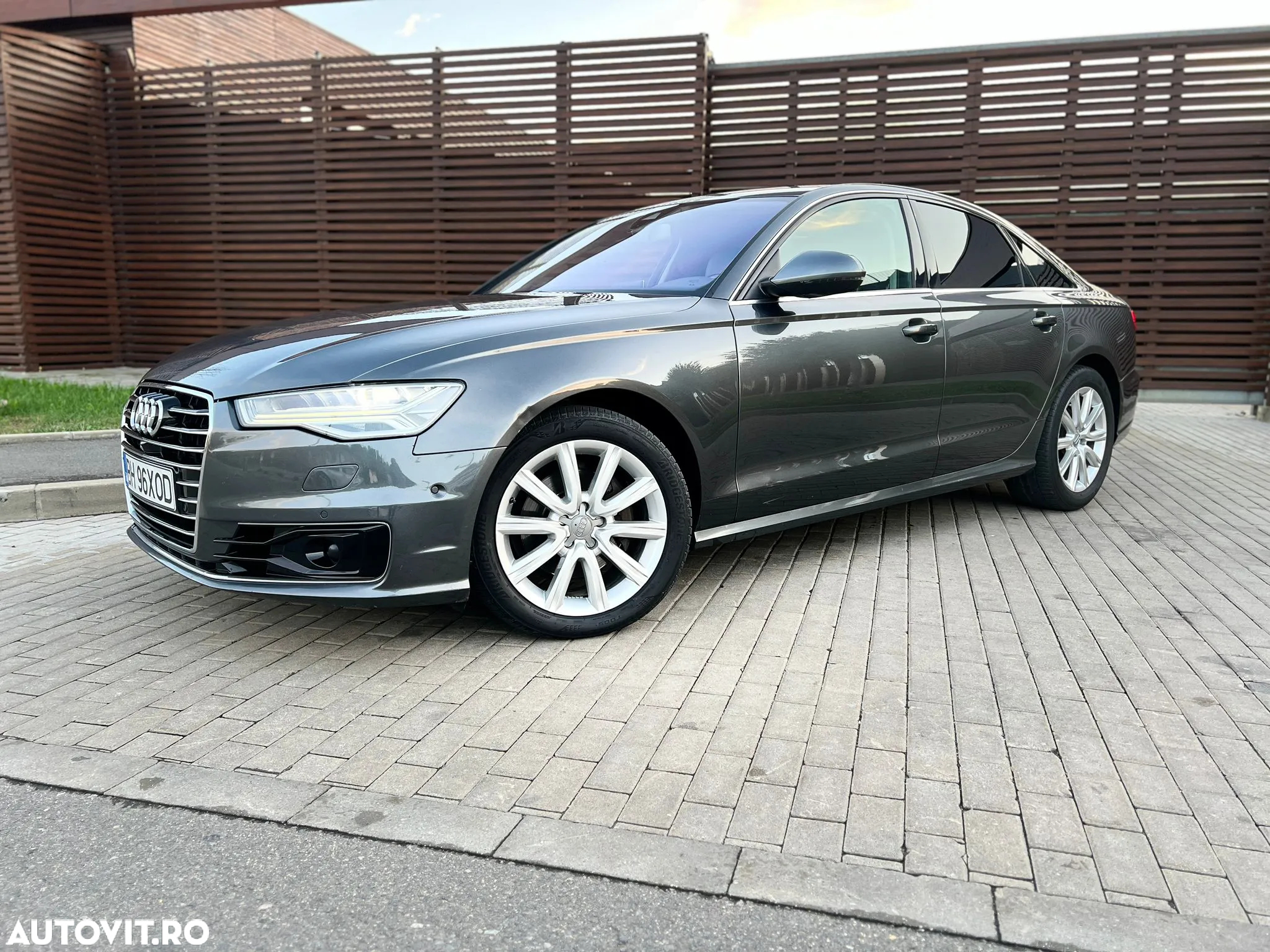 Audi A6 2.0 TDI Ultra DPF S tronic - 16
