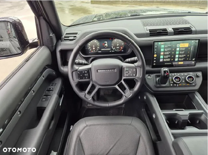 Land Rover Defender - 9