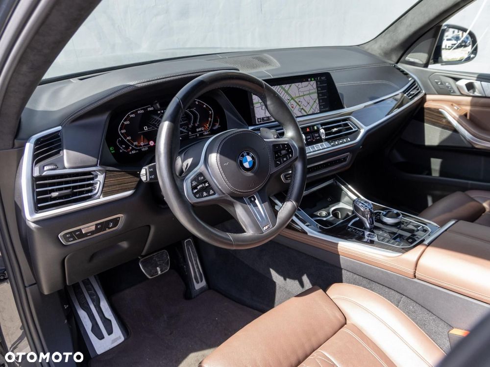 BMW X7 - 11