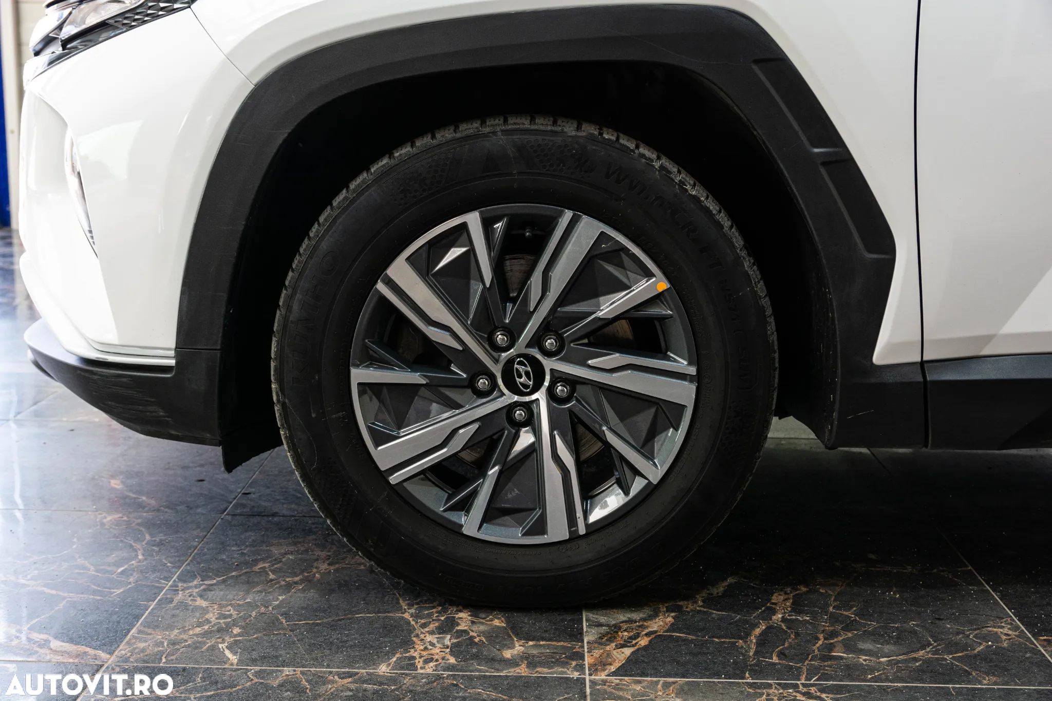 Hyundai Tucson 1.6 T-GDi 48V-Hybrid 2WD Select - 9