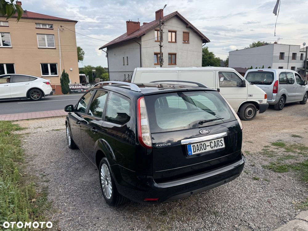 Ford Focus 1.6 16V Titanium - 19