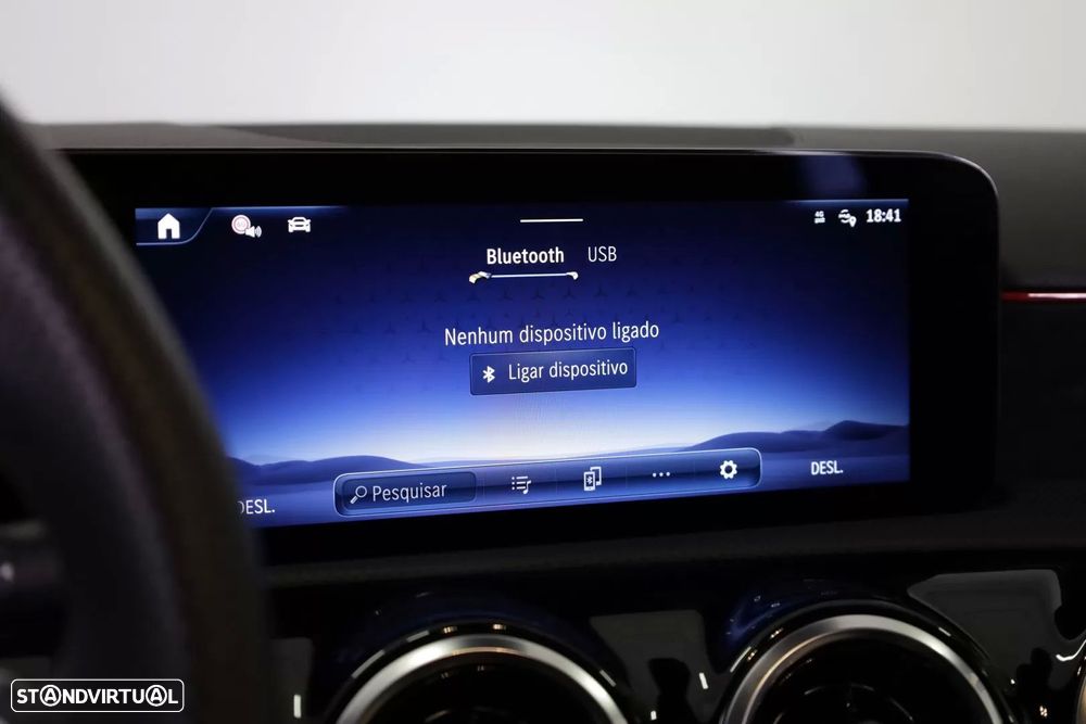 Mercedes-Benz A 180 Limousine d AMG Line Aut. - 44