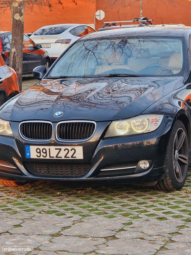 BMW 320 d Auto - 1