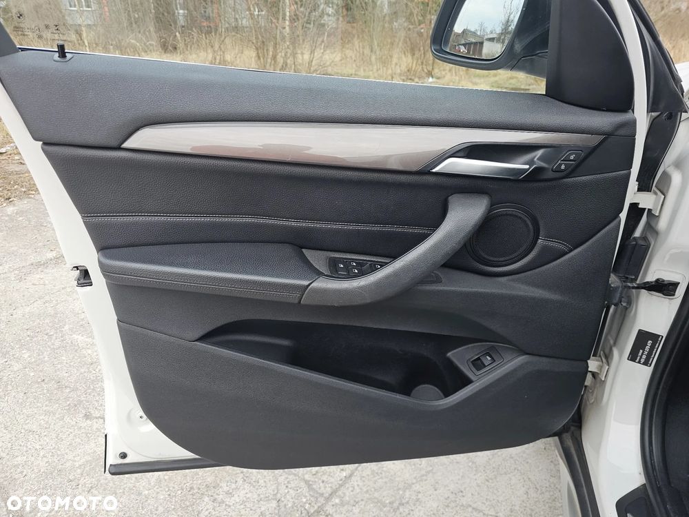 BMW X1 sDrive18d xLine - 18