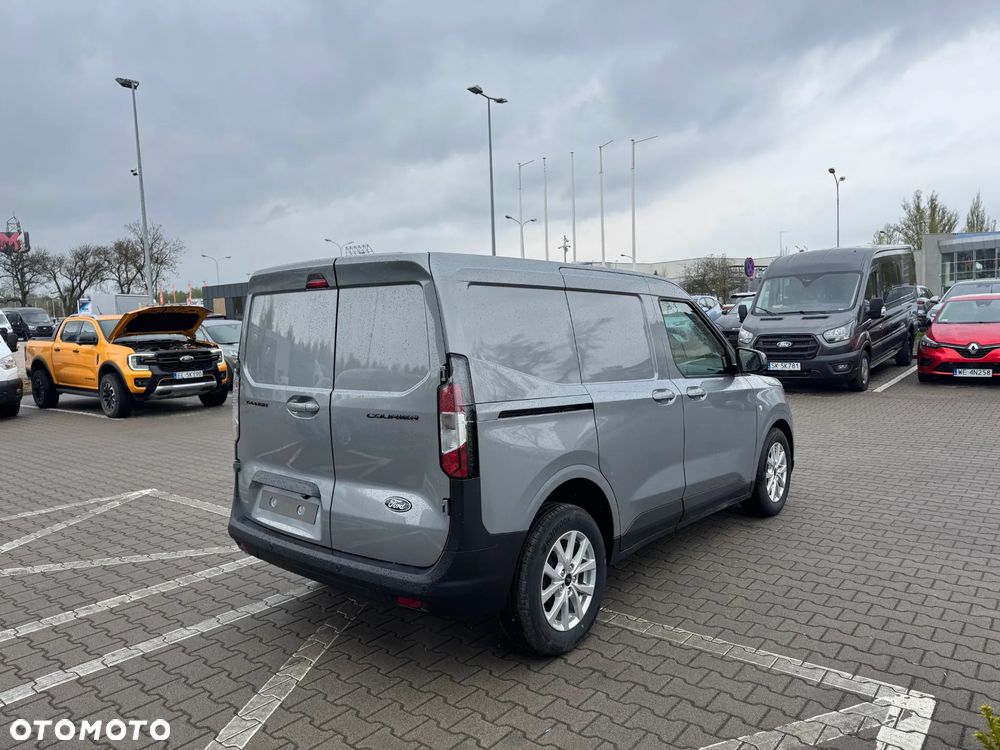 Ford Transit Courier - 9