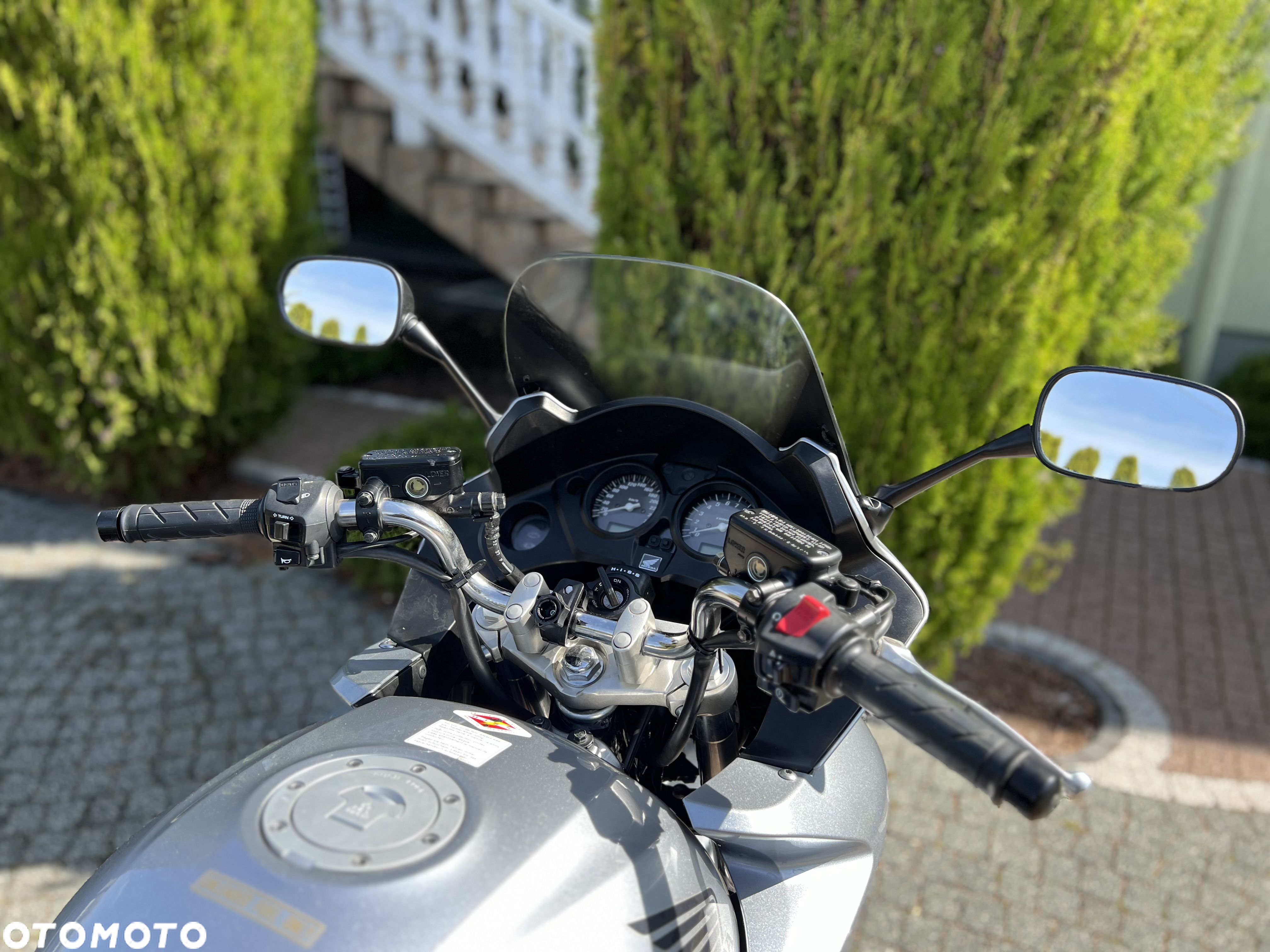 Honda CBF - 19