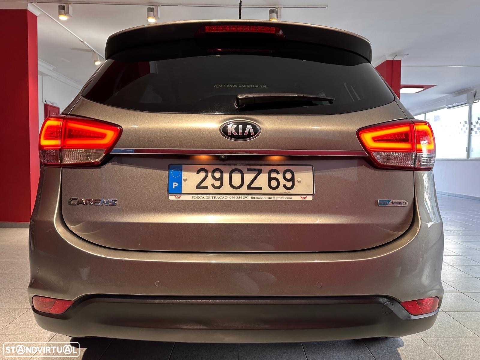 Kia Carens 1.7 CRDi ISG TX - 5