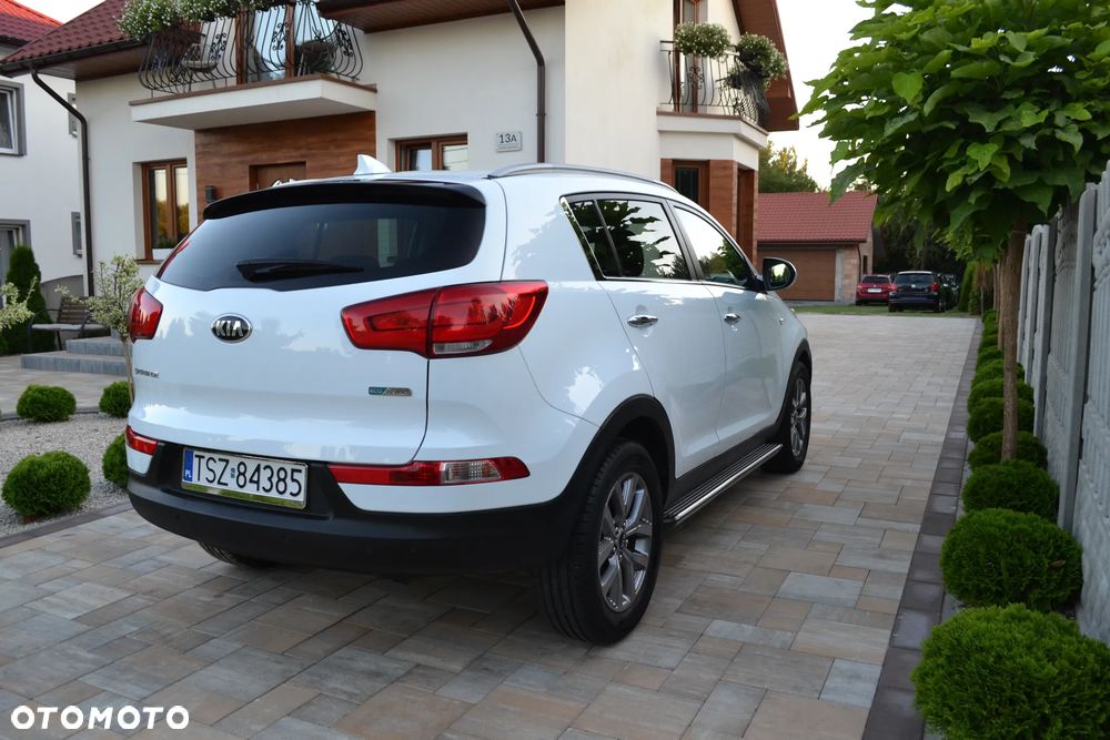 Kia Sportage 1.7 CRDI 2WD Dream-Team Edition - 4