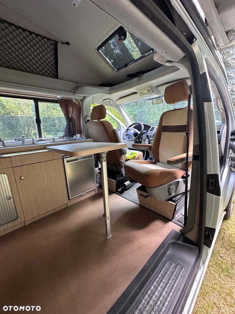 Volkswagen T5 - 20